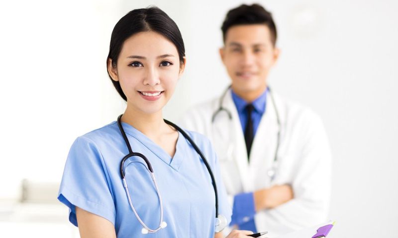 Các trường đại học đào tạo ngành y tá, y tá thường được biết đến tên gọi điều dưỡng