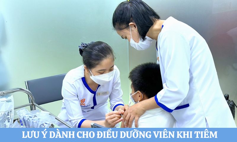 giải đáp Điều dưỡng viên có được tiêm không